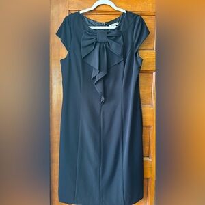 Sandra Darren navy blue dress with Bow Detail